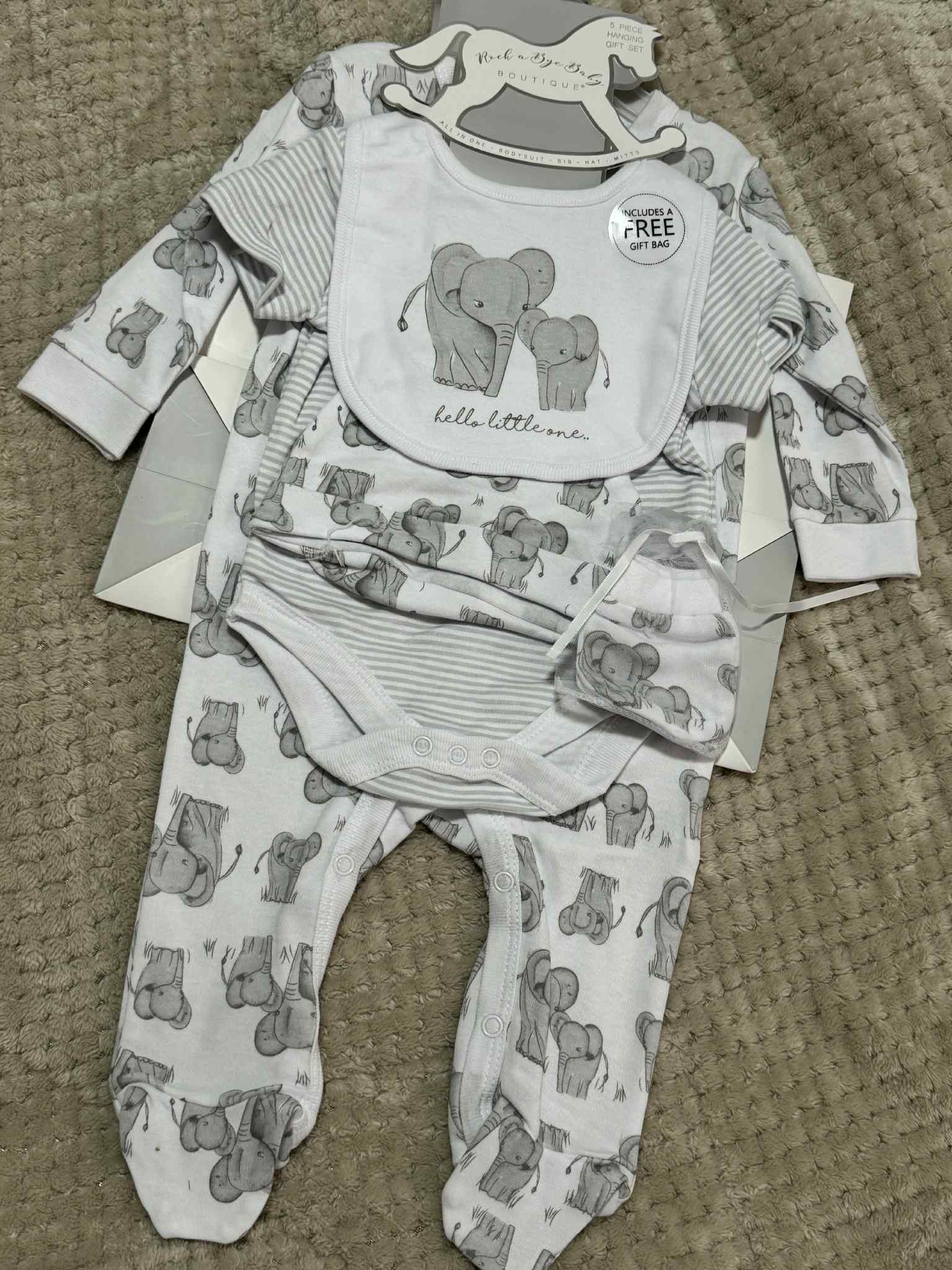 Unisex 5 Piece White Elephant Set & Giftbag