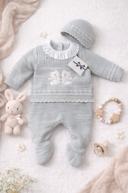 Adorable 3-piece Spanish knit baby set in grey with bunny appliqué. Includes jumper, trousers & hat in premium gift box. Perfect newborn gift for special occasions.