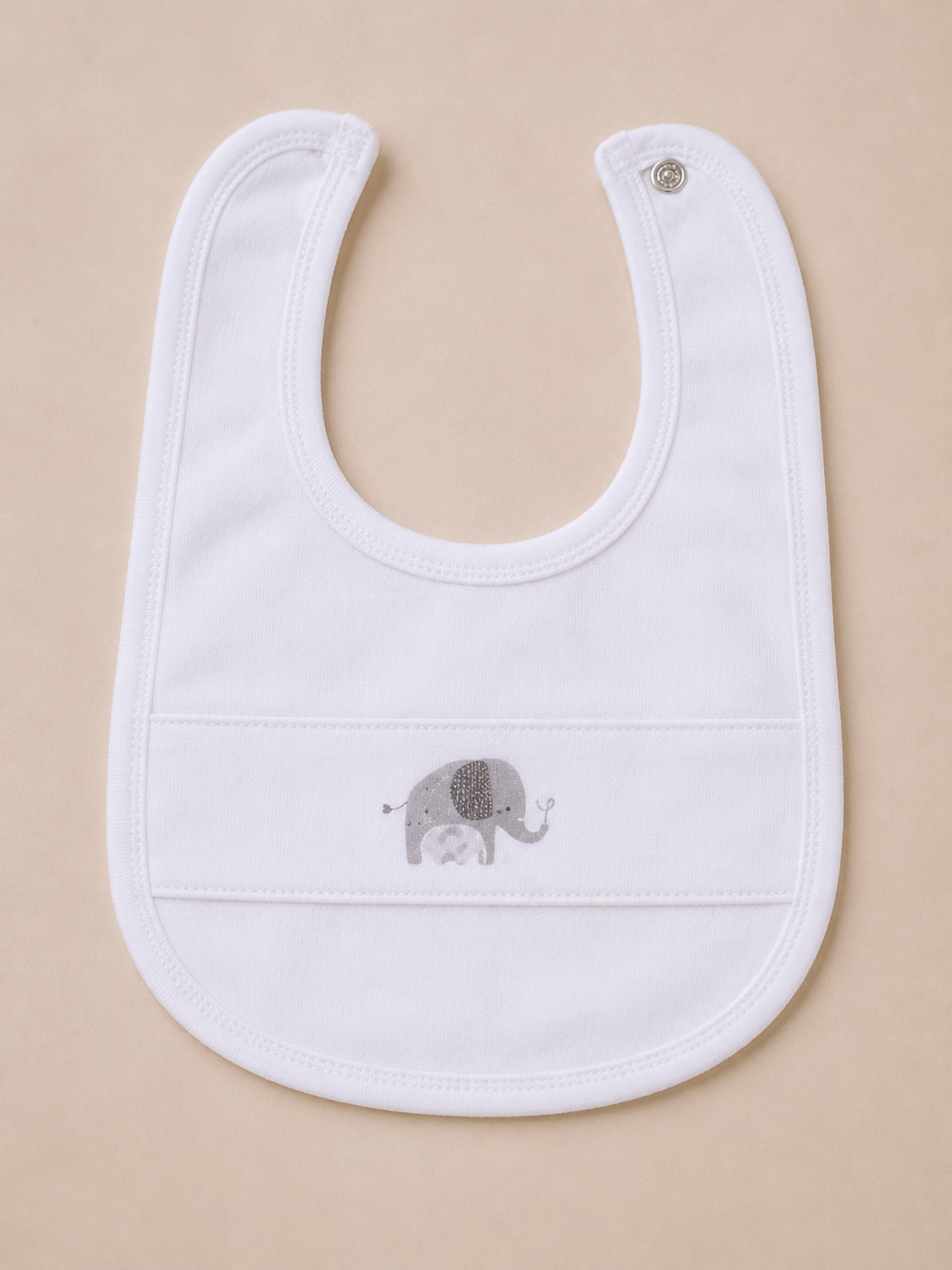 Little Elephant bib detail