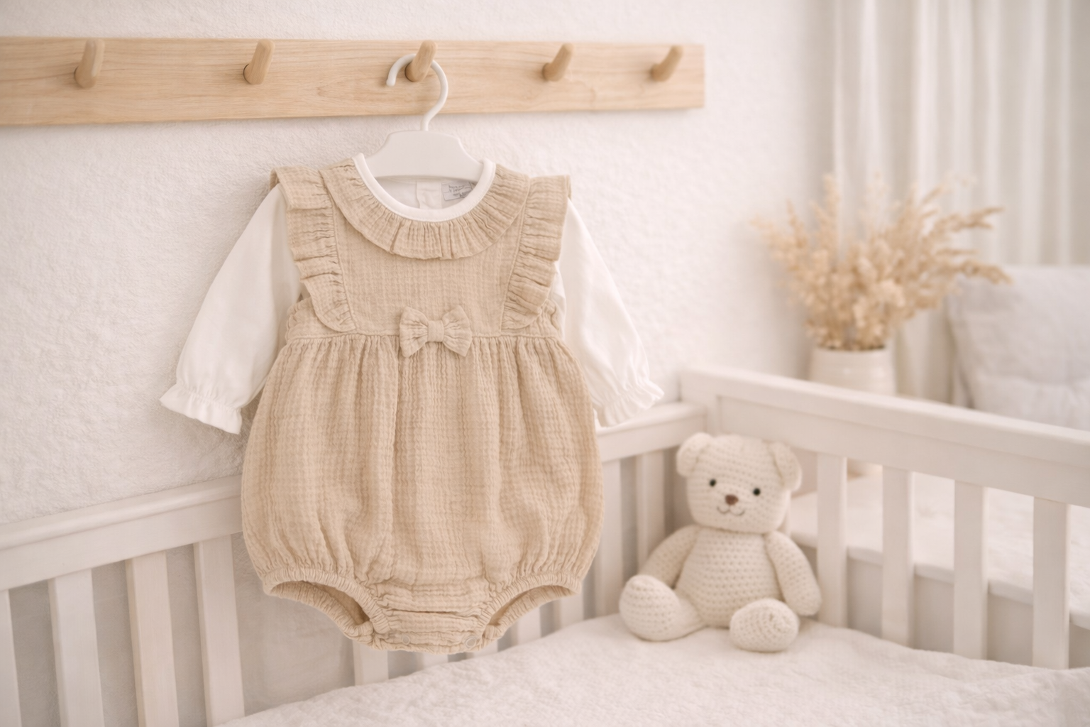 Spanish Muslin Baby Romper Set - Beige Ruffle & Bow Outfit 🎀👶